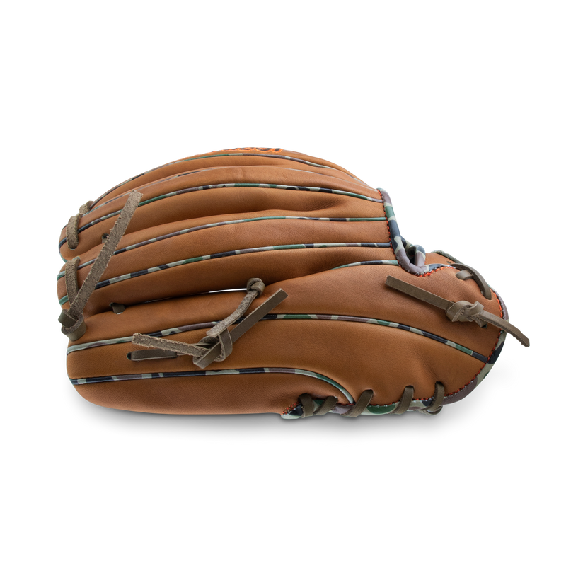 Marucci Nightshift: Deer MFGNTSHFT-0303 - 11.5 Marucci Nightshift: Deer MFGNTSHFT-0303 - 11.5