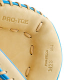Wilson A2000 2027 M23SS Baseball Catcher's Mitt - 33.5"
