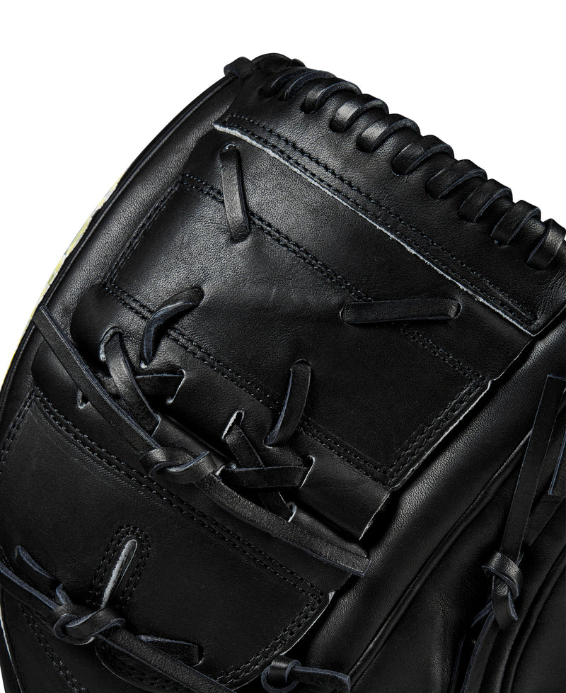 Wilson A2000 B2 Pitcher's Baseball Mitt - 12"