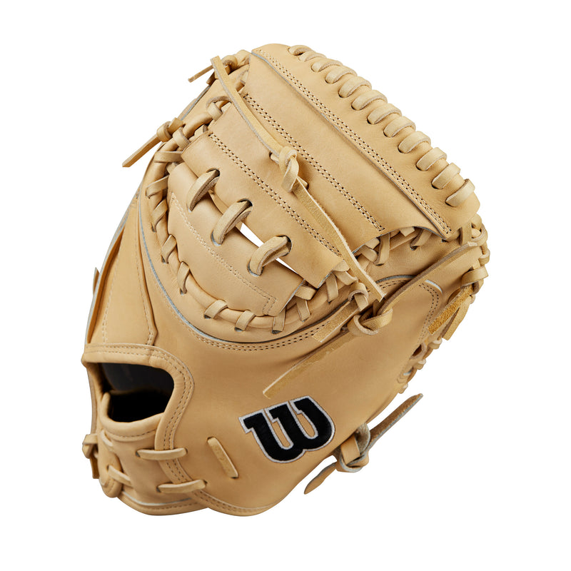 Wilson A2000 M23 Baseball Catcher's Mitt - 33.5"