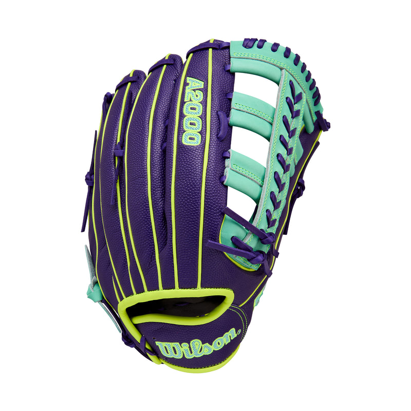 Wilson A2000 Fall 2025 1810SS Outfield Baseball Glove - 12.75"