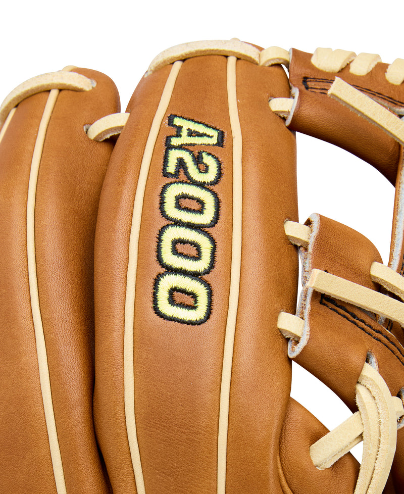 Wilson 2026 A2000 DP15 Classic Series Infield Baseball Glove - 11.5"